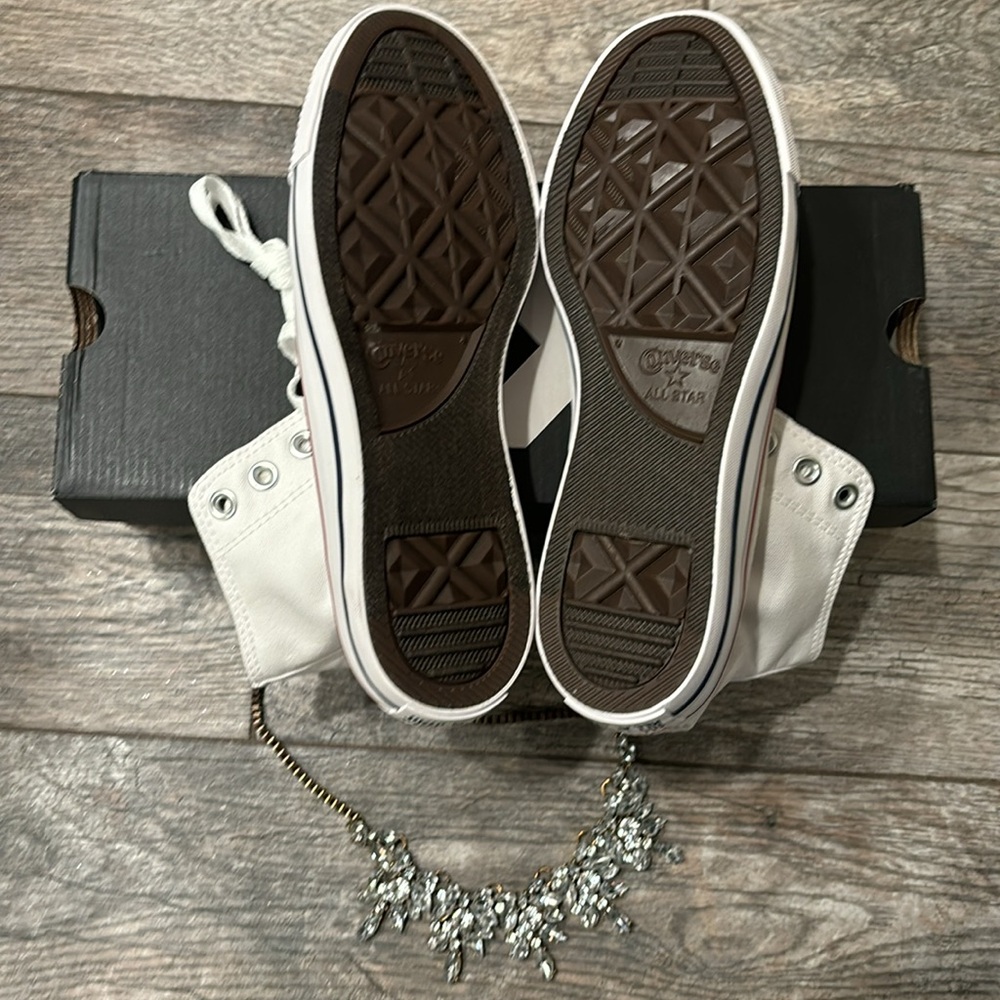 NEW Converse - Picture 2 of 7